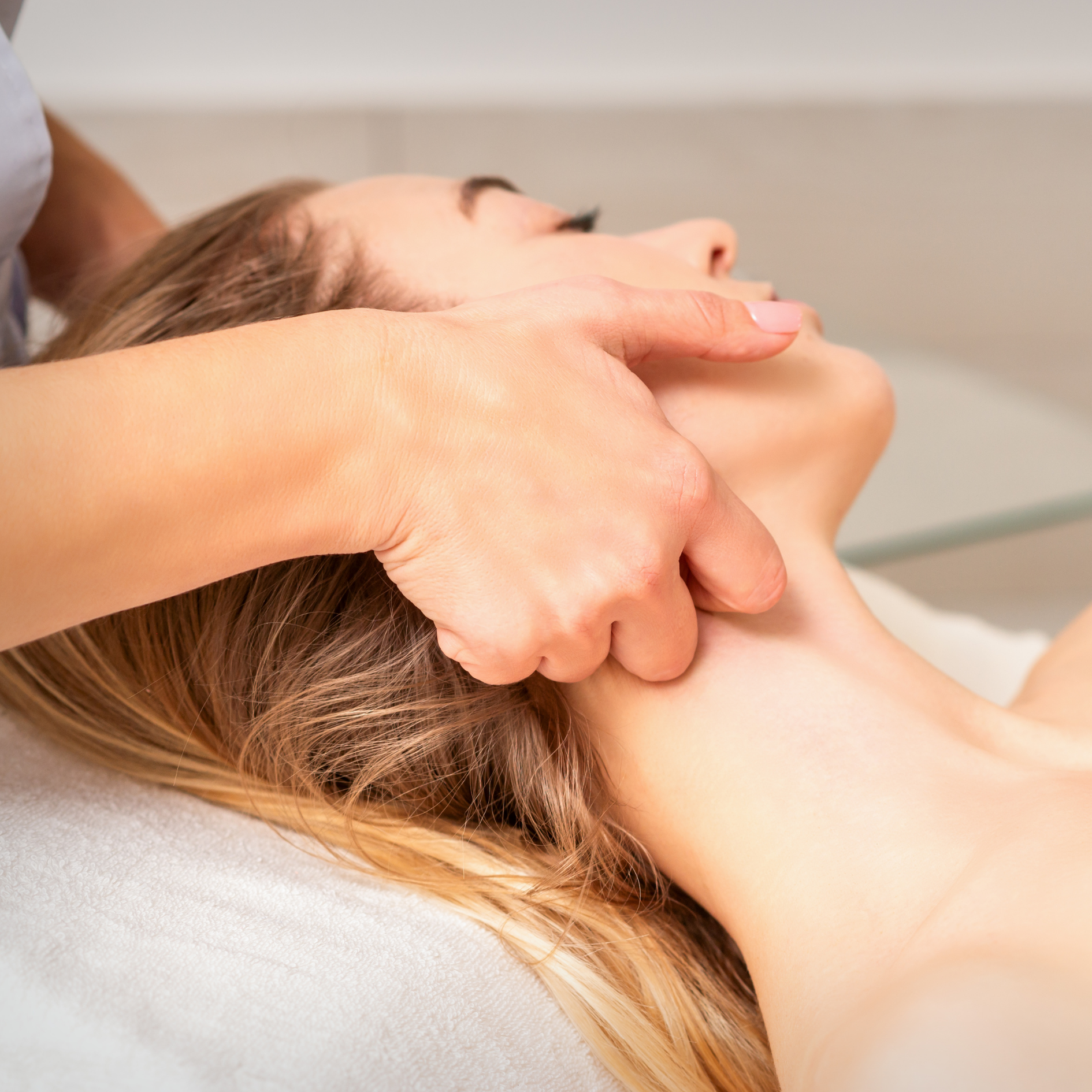 Manual Lymphatic Drainage ('MLD')